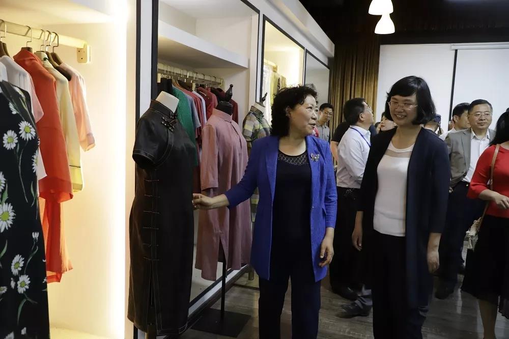 齐鲁晚报讯:山东轻工职业学院开展职教周校园开放日活动